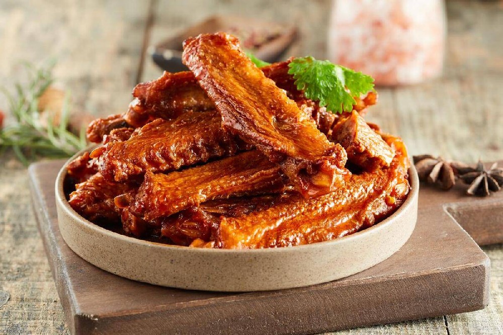 鸭头鸭脖卤制配方怎么做？核心技巧与避坑思路，想卖得好一定要懂！