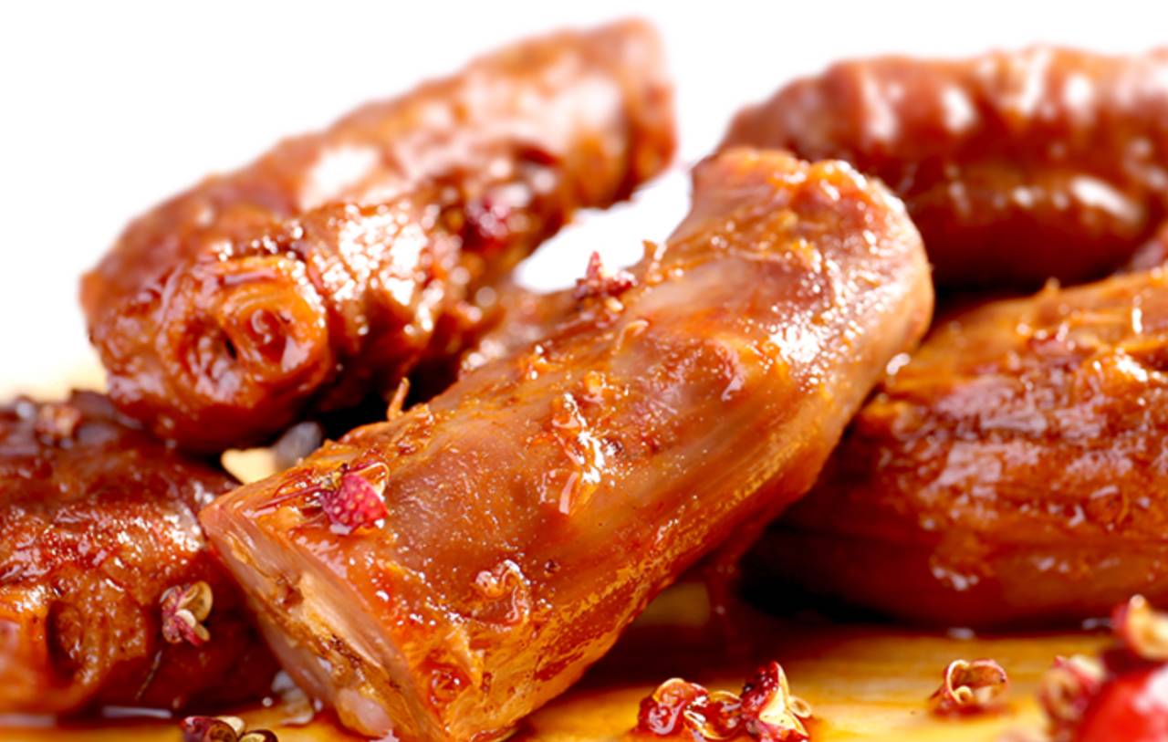 绝味鸭脖的卤制方法解析流程技巧与风味稳定要点，新手也能上手