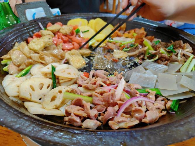 贵州烙锅正宗做法是怎样的？从原料到火候，把关键细节说透