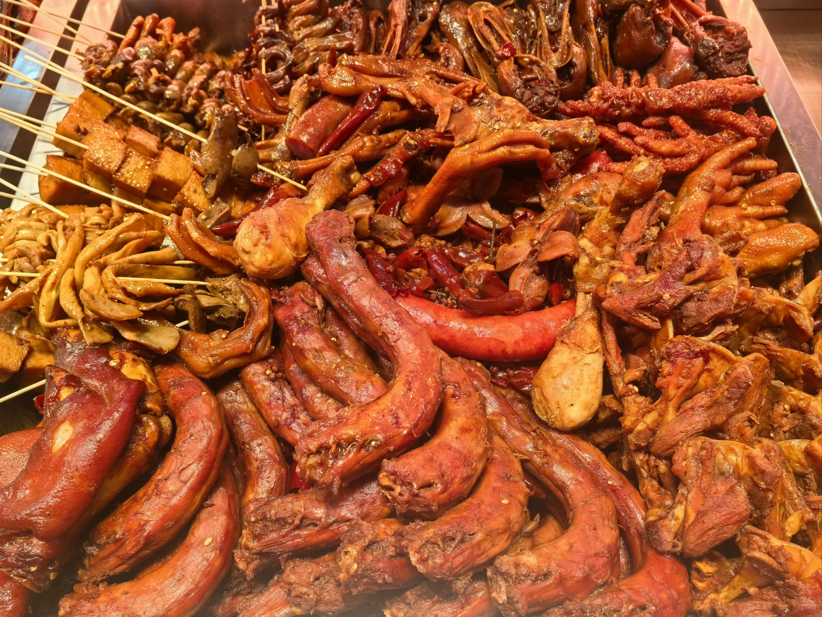 哪里学卤味鸭货更靠谱？少走弯路选对方向，味道和出品才稳得住