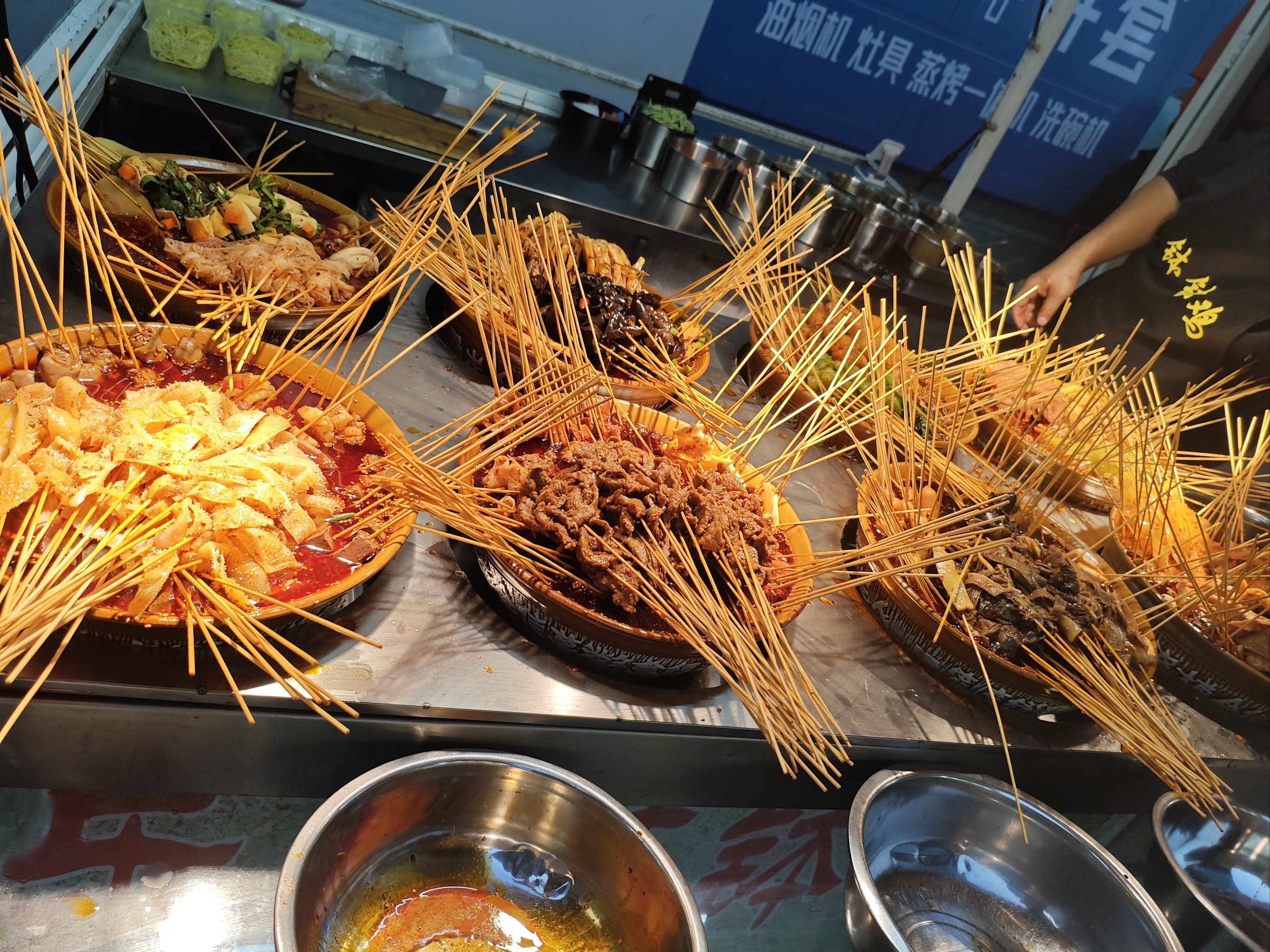 一个人摆摊太累？这3个暴利小吃，出摊即爆单！(图2)