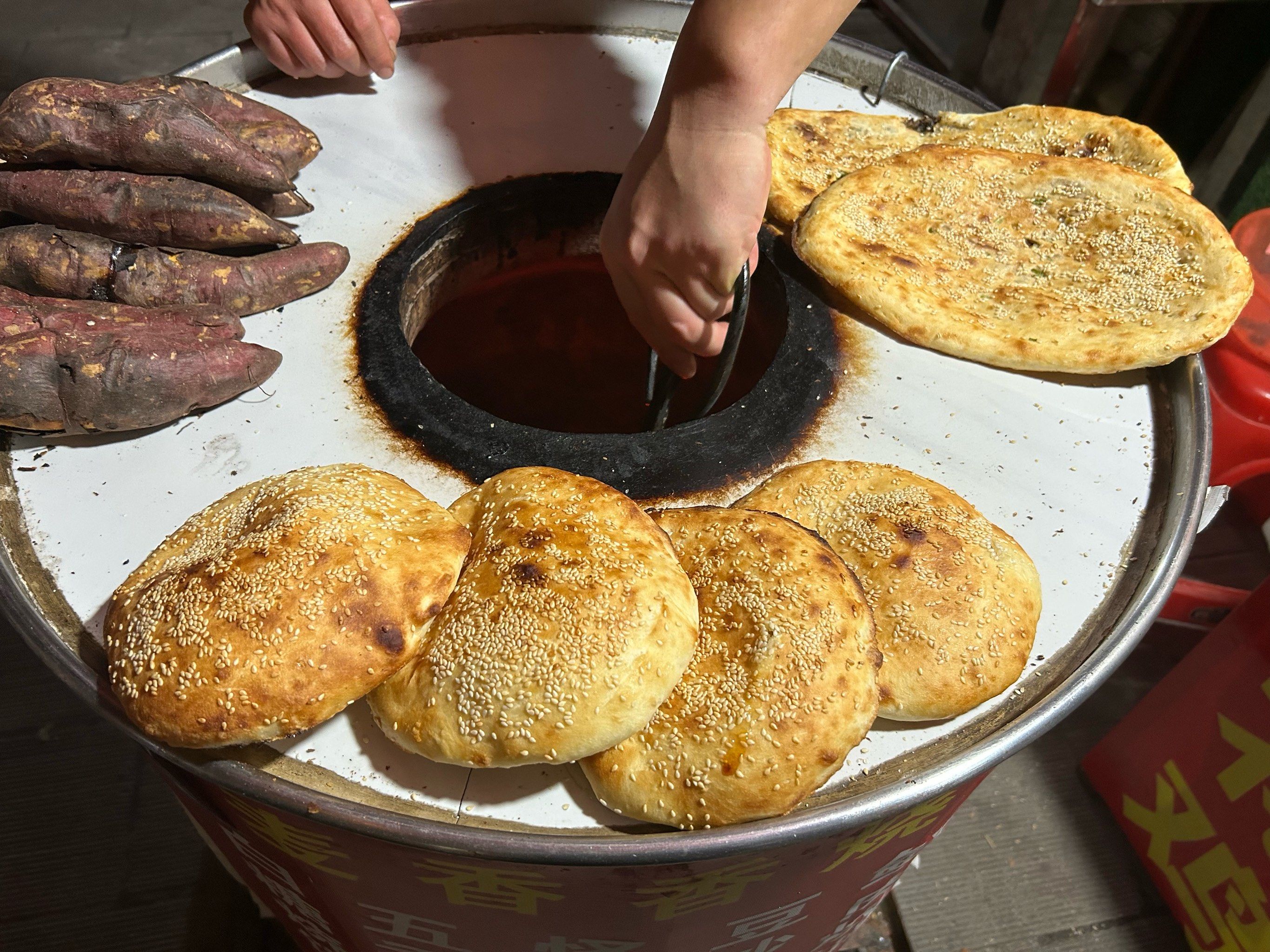 想找个靠谱的面点学校？聊聊那些能让你真开起店来的门道，别只看名头