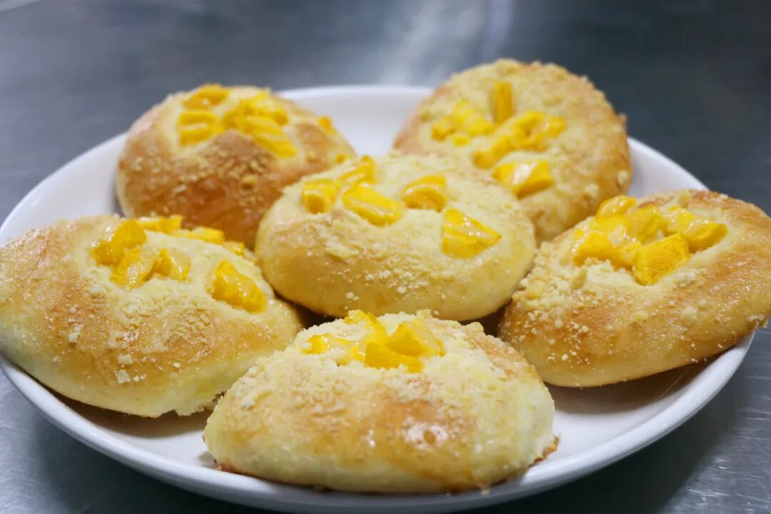 面点师培训班在哪里学更靠谱？想入行餐饮的人，先把这些关键问题想清楚再决定