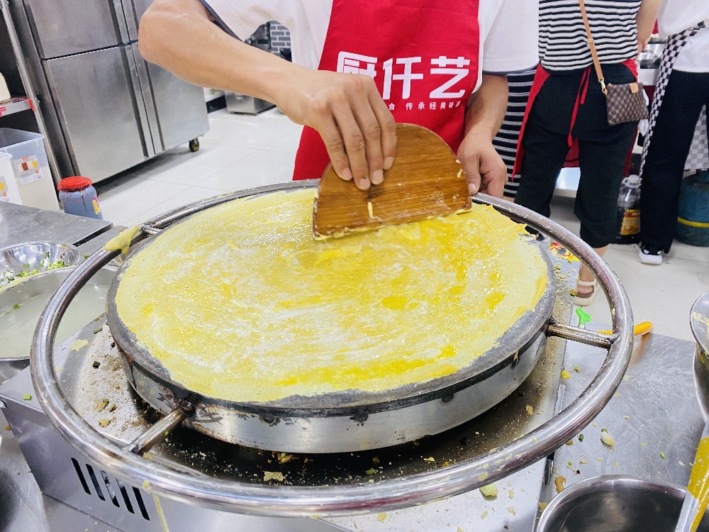 杂粮煎饼面糊配方窍门,如何调配才能做到外脆内嫩?