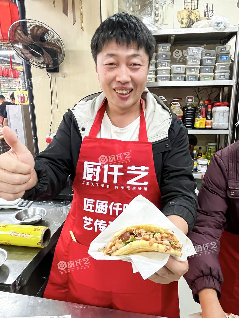 学做肉夹馍难不难？很多人做出来总差点味道，其实问题往往出在这几个细节