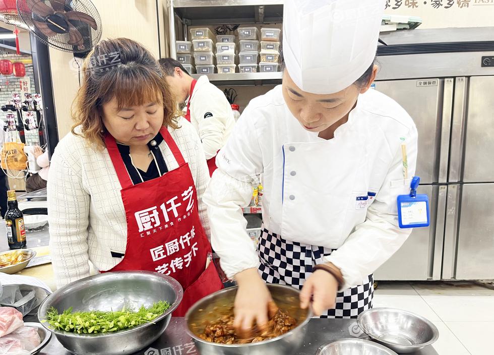 早餐学校培训哪个好？学早餐要注意什么？零基础如何选学校？