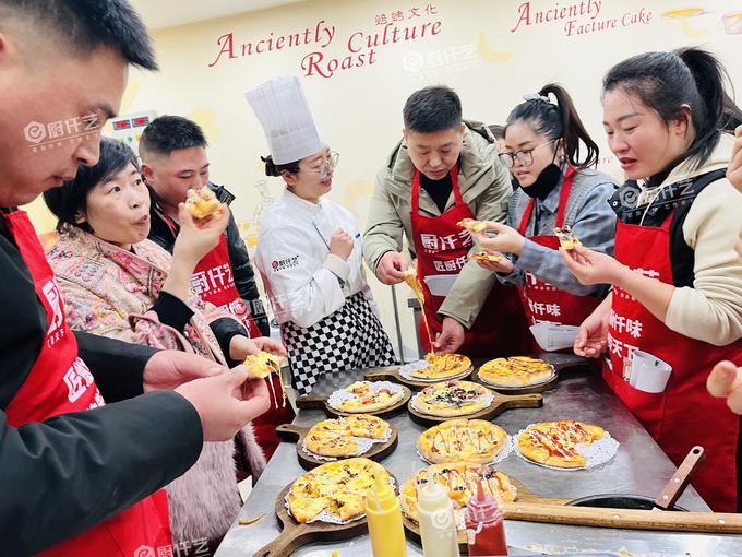 东营去哪里学披萨？东营披萨培训怎么选？