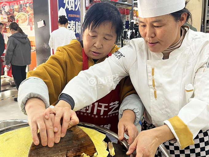 淄博哪里可以学杂粮煎饼？淄博杂粮煎饼培训机构那家靠谱？