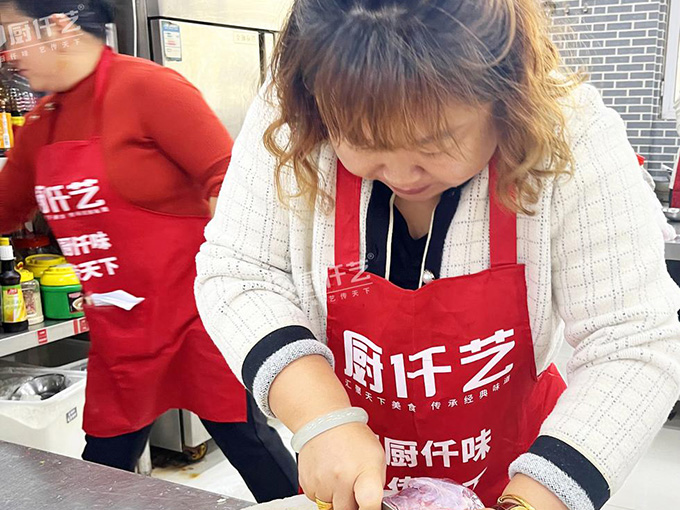 淄博哪里可以培训包子？想在淄博学包子那家更靠谱？淄博早餐培训