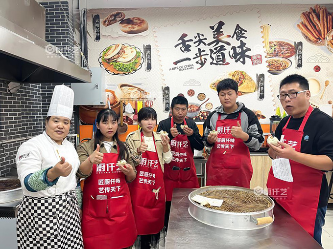 临沂学早餐去哪里好？夫妻俩开早餐店能赚多少？