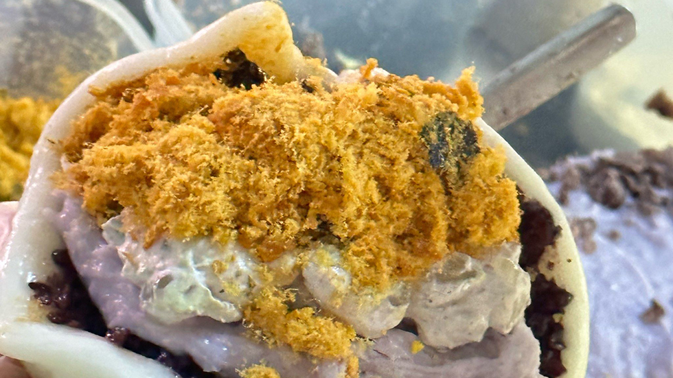 手工麻糍摆摊去哪里学？看着简单一捏就碎，手感这东西真得有人教