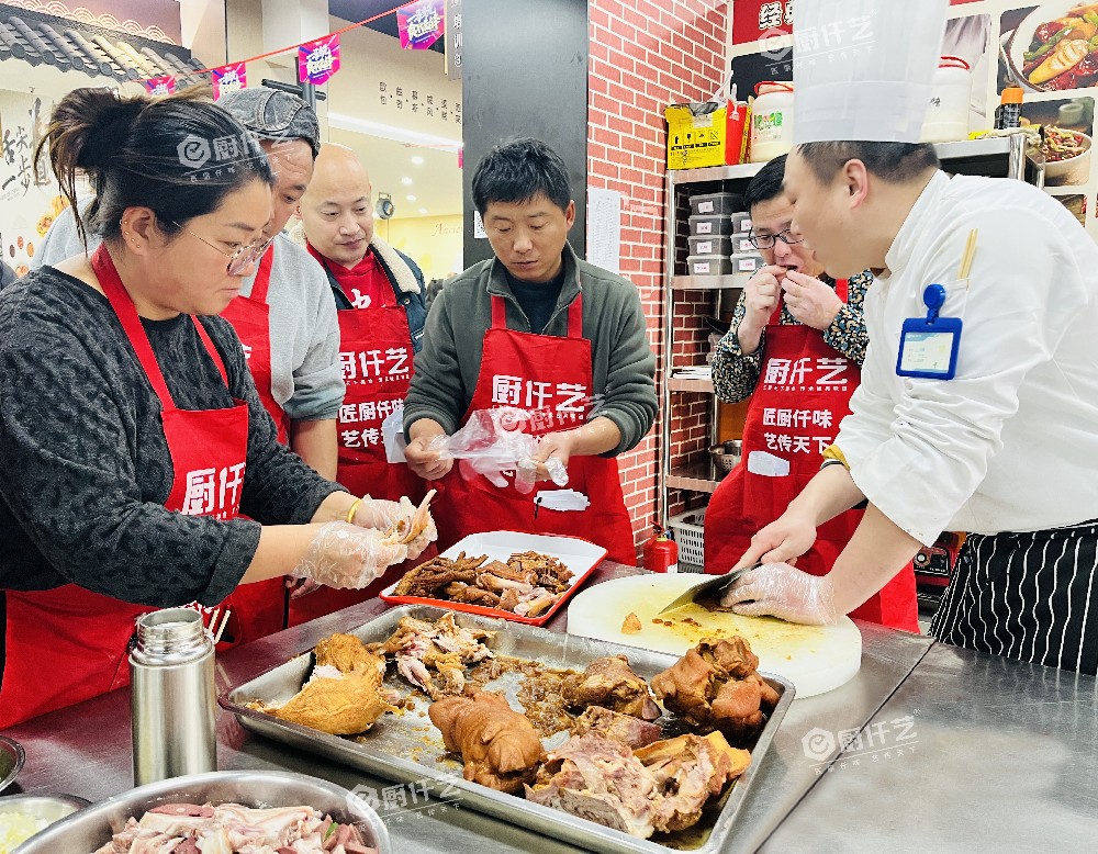 卤味培训学费从1800到两万都有,差在哪你得搞清楚再掏钱