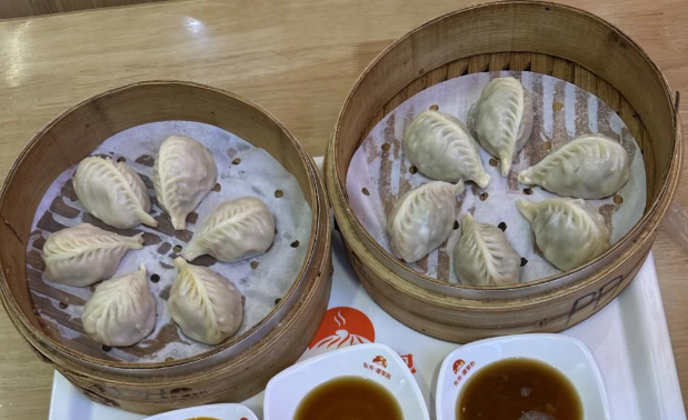 烟台灌浆包一口下去满嘴汤，但这一步没做对就只剩干巴巴的面团