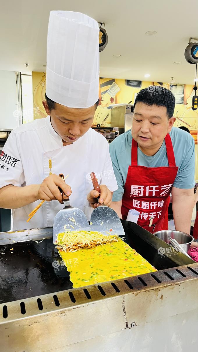 芝香嫩滑·铁板芝士厚蛋烧
