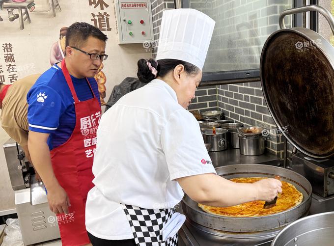 学酱香饼一般多久出师?厨仟艺:别被