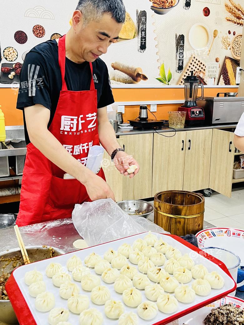 拇指生煎包